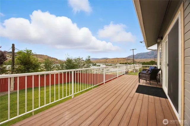 $420,000 | 121 Pryor Drive, Pateros, WA 98846