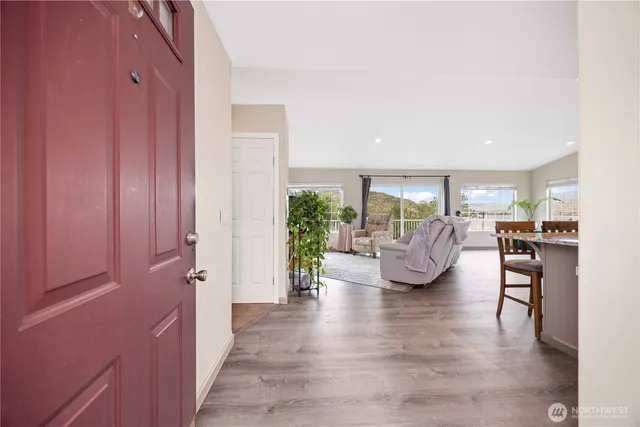 $420,000 | 121 Pryor Drive, Pateros, WA 98846