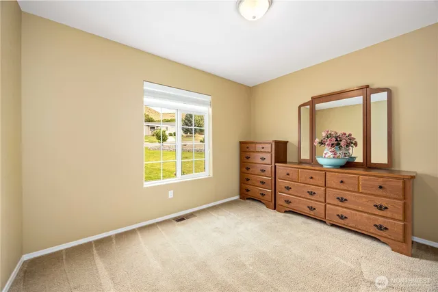 $420,000 | 121 Pryor Drive, Pateros, WA 98846