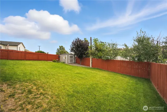 $420,000 | 121 Pryor Drive, Pateros, WA 98846