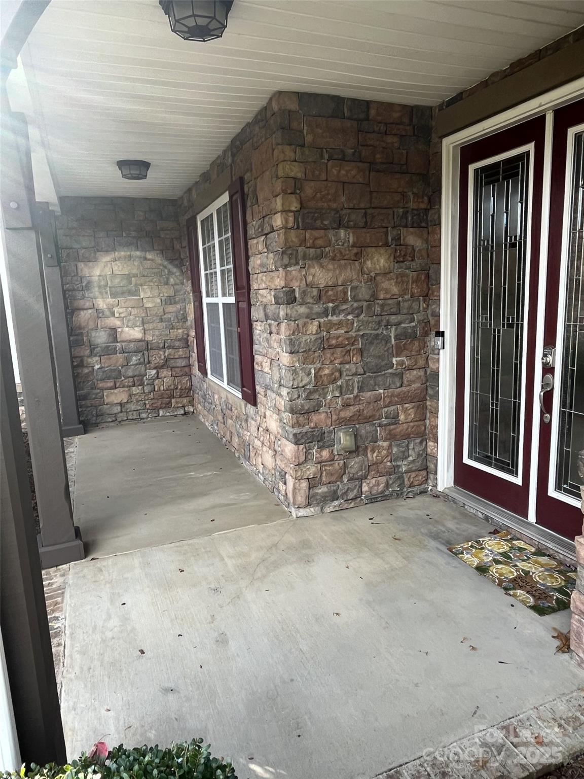 11502 Wheat Ridge Road Charlotte, NC 28277 - Photo 5 of 47 an empty room with windows