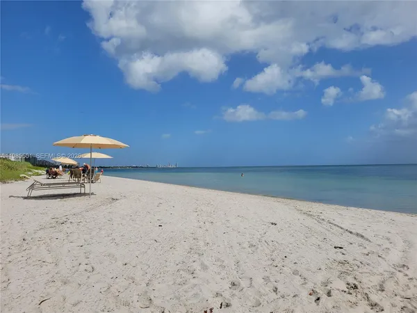 $6,500 | 1111 Crandon Boulevard, Unit A405, Key Biscayne, FL 33149