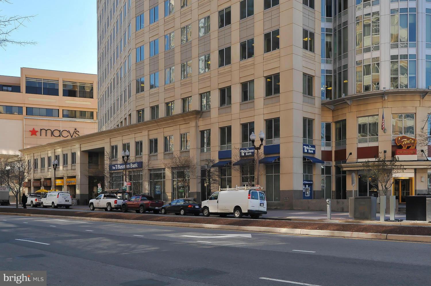 851 North Glebe Road, Unit 902 Arlington, VA 22203 - Photo 28 of 30 a building that has a lots of windows