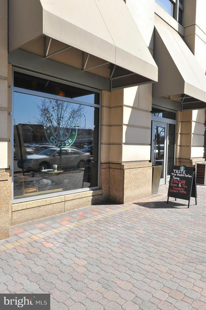 851 North Glebe Road, Unit 902 Arlington, VA 22203 - Photo 29 of 30 a view of a entryway door of the building
