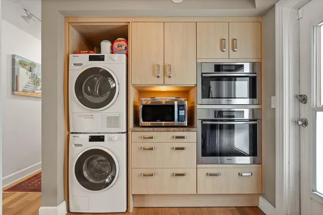 $570,000 | 151 North Orlando Avenue, Unit 212, Winter Park, FL 32789