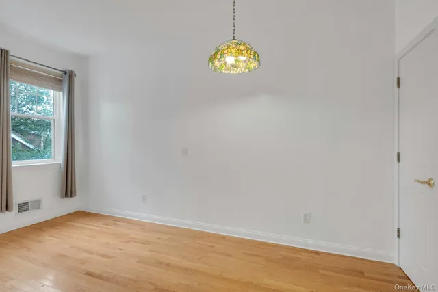 $895,000 | 25 Glen Hill Lane, Unit 25, Tarrytown, NY 10591