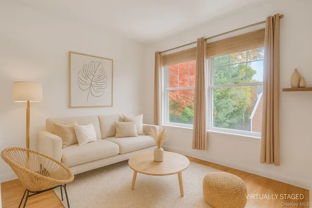 $895,000 | 25 Glen Hill Lane, Unit 25, Tarrytown, NY 10591