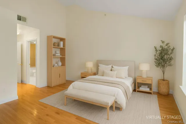 $895,000 | 25 Glen Hill Lane, Unit 25, Tarrytown, NY 10591