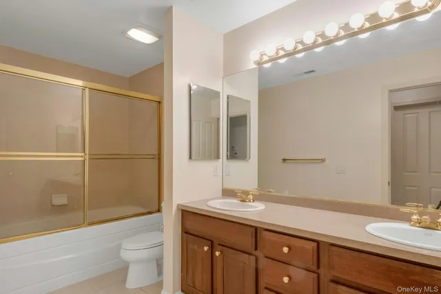 $895,000 | 25 Glen Hill Lane, Unit 25, Tarrytown, NY 10591