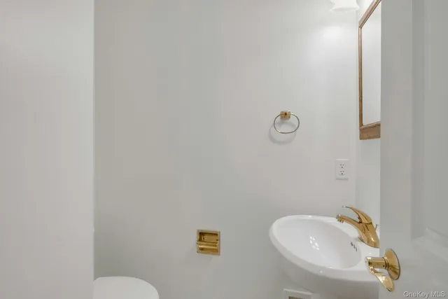 $895,000 | 25 Glen Hill Lane, Unit 25, Tarrytown, NY 10591