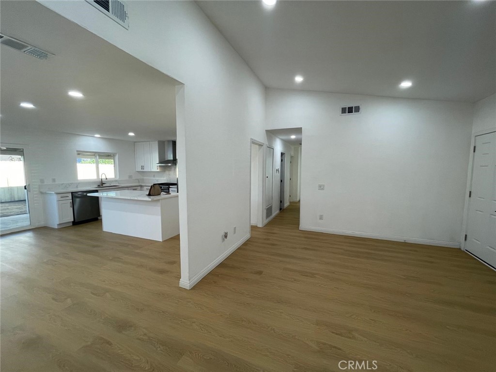 291 North Church Avenue Rialto, CA 92376 - Photo 7 of 19