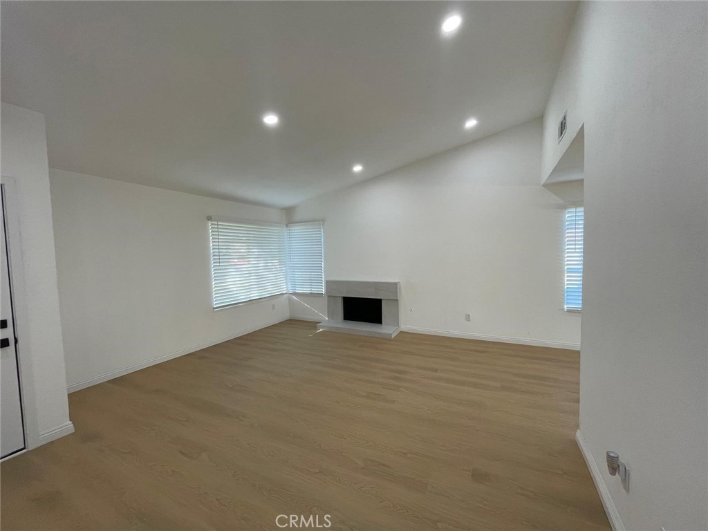 291 North Church Avenue Rialto, CA 92376 - Photo 10 of 19