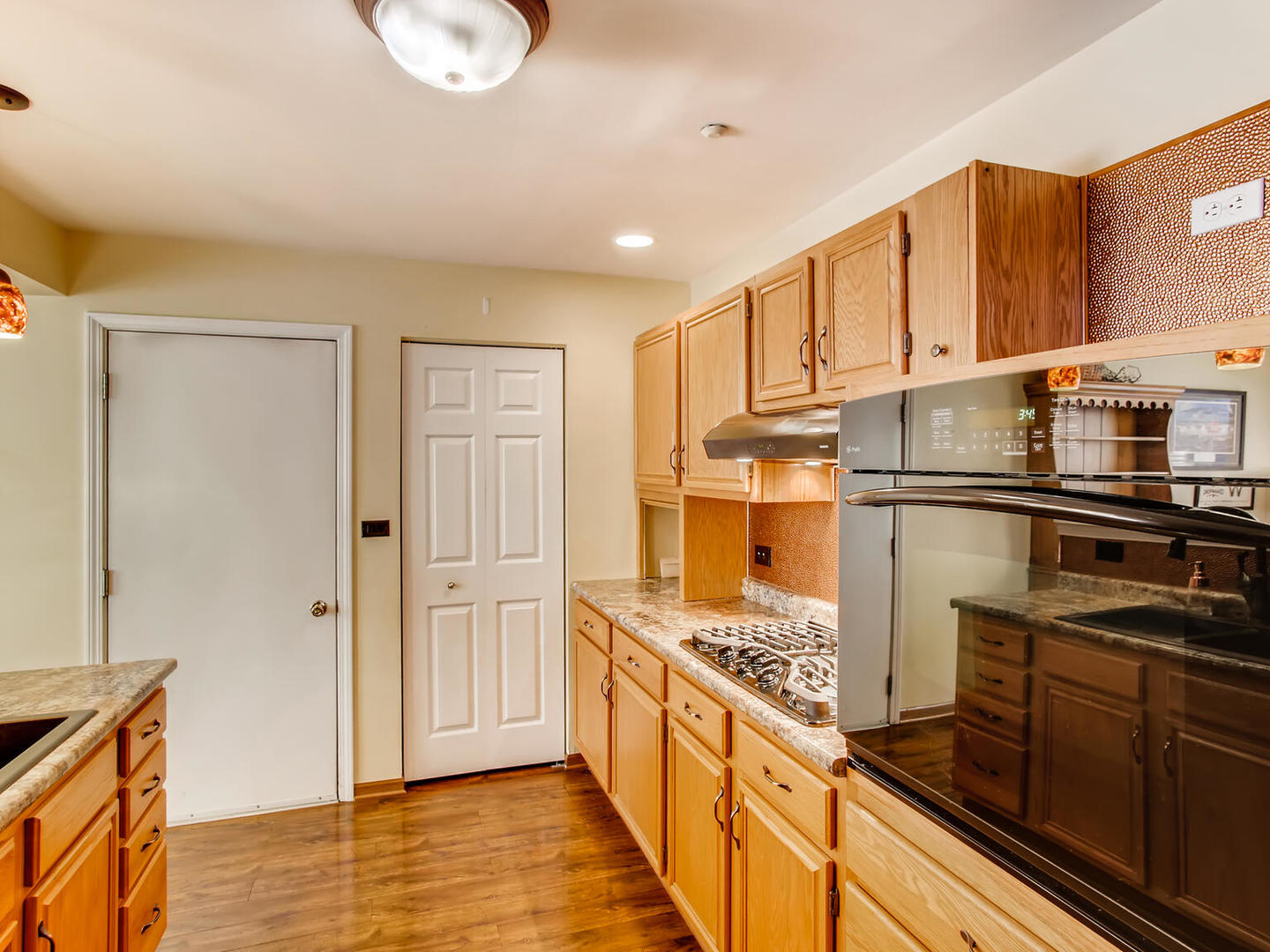 1627 Columbia Circle, Unit 4 Bartlett, IL 60103 - Photo 6 of 11