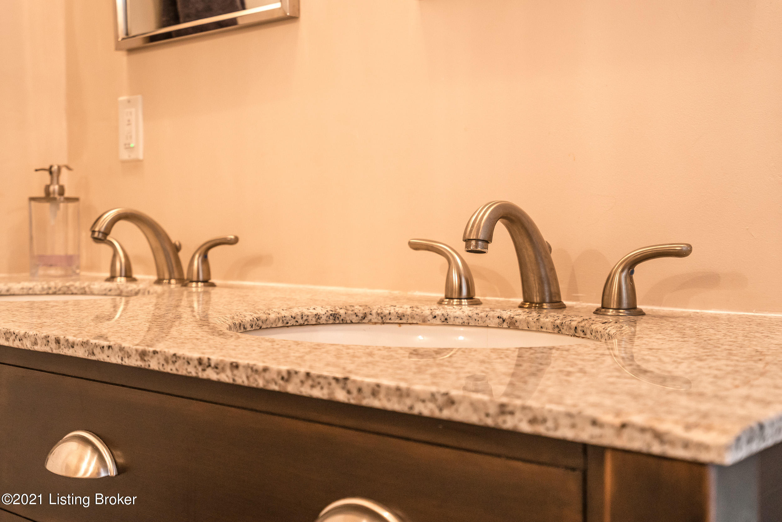 116 Fairlawn Road Louisville, KY 40207 - Photo 53 of 58 116 Fairlawn Road-53