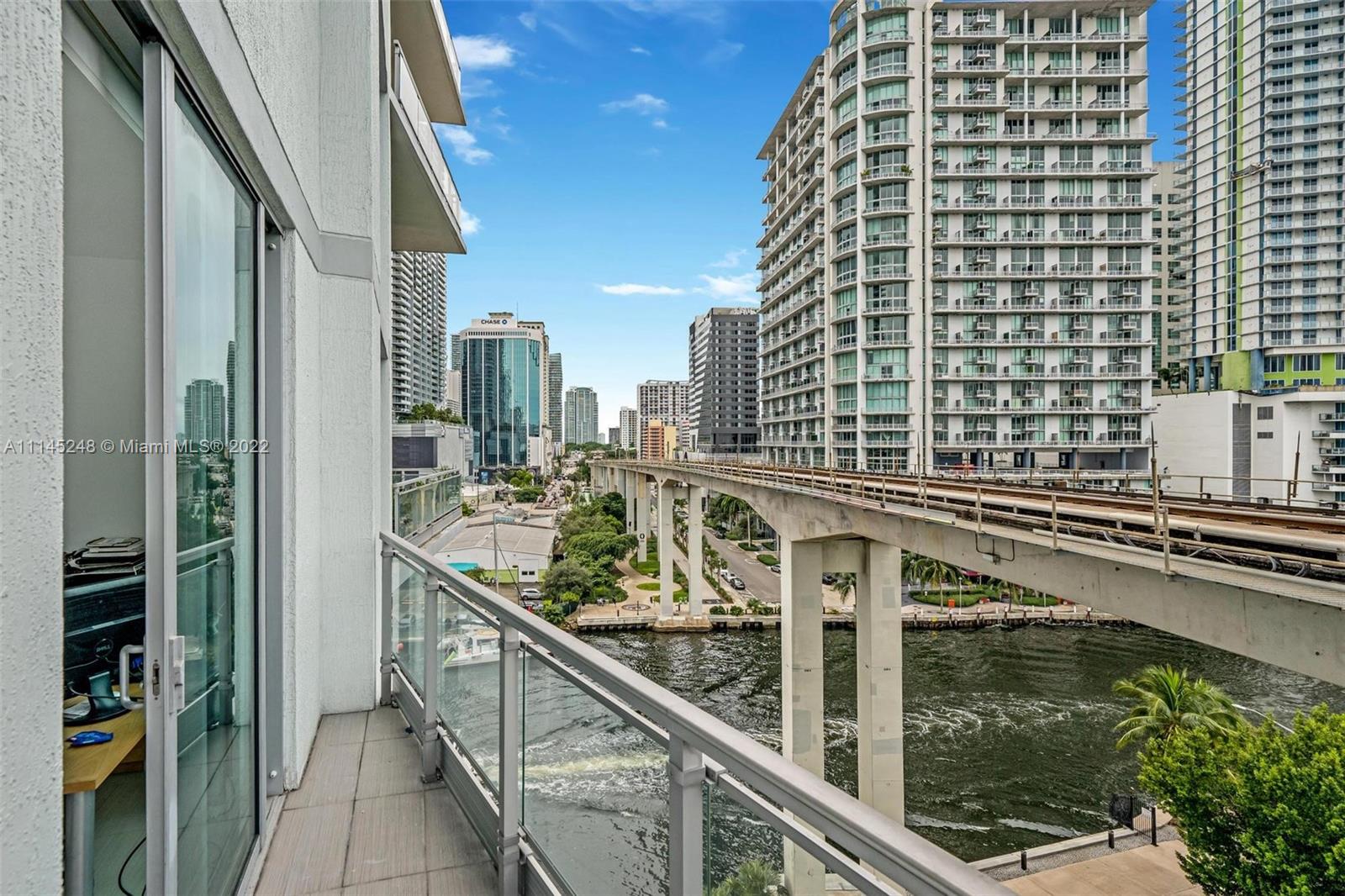 92 Southwest 3rd Street, Unit 901 Miami, FL 33130 - Photo 14 of 35 a balcony with view of outdoor space