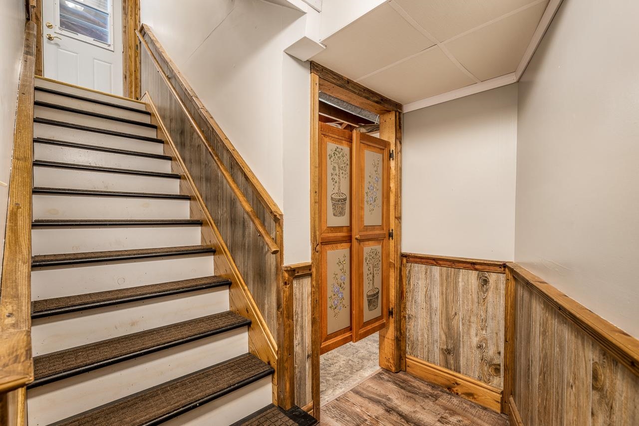 17097 Goodrich Road Davis, IL 61019 - Photo 41 of 45 a view of entryway