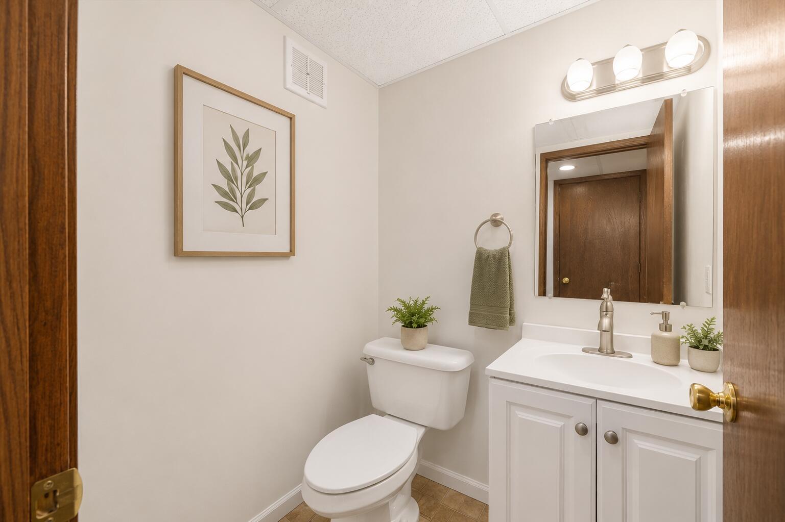 972 Valentine Road Oconomowoc, WI 53066 - Photo 15 of 34 Virtually staged