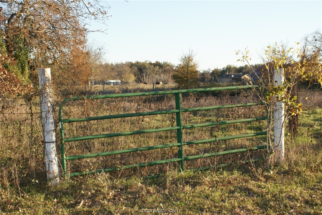 454 East Ac East Hanna Calvert Tx