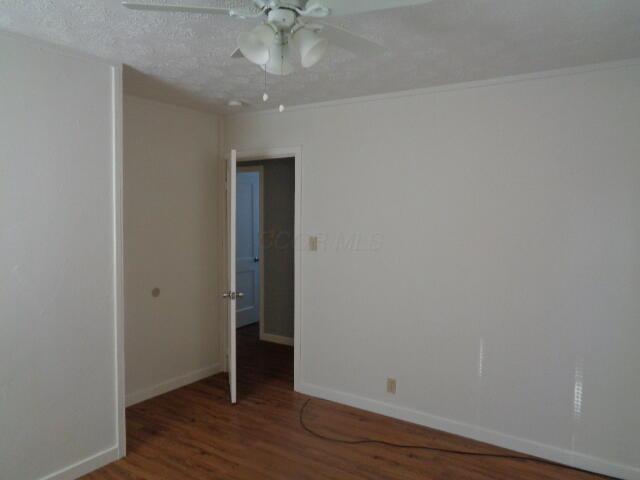 172 Ross Road Columbus, OH 43213 - Photo 20 of 21 LARGE EAST BEDROOM