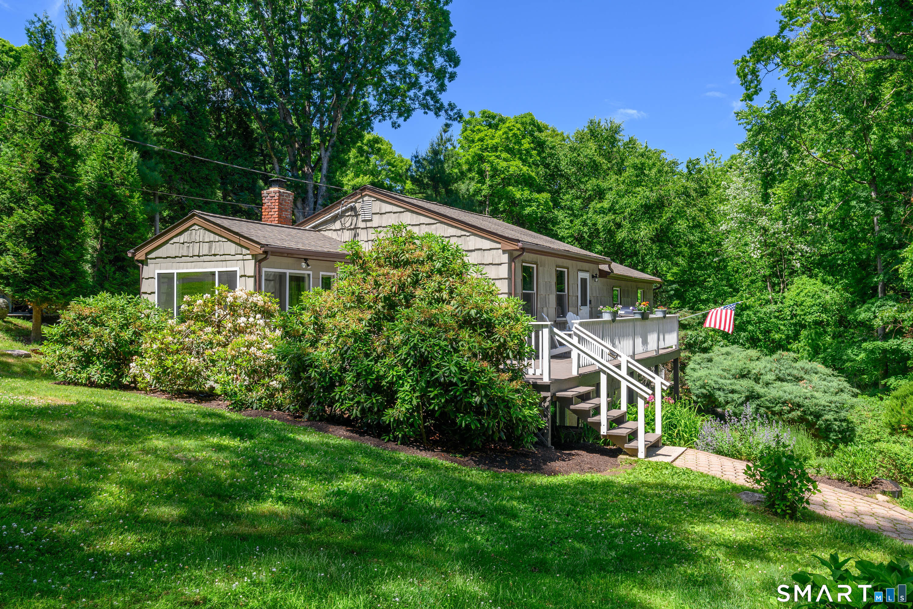 34 Dick Finn Road New Fairfield, CT 06812 - Photo 2 of 40