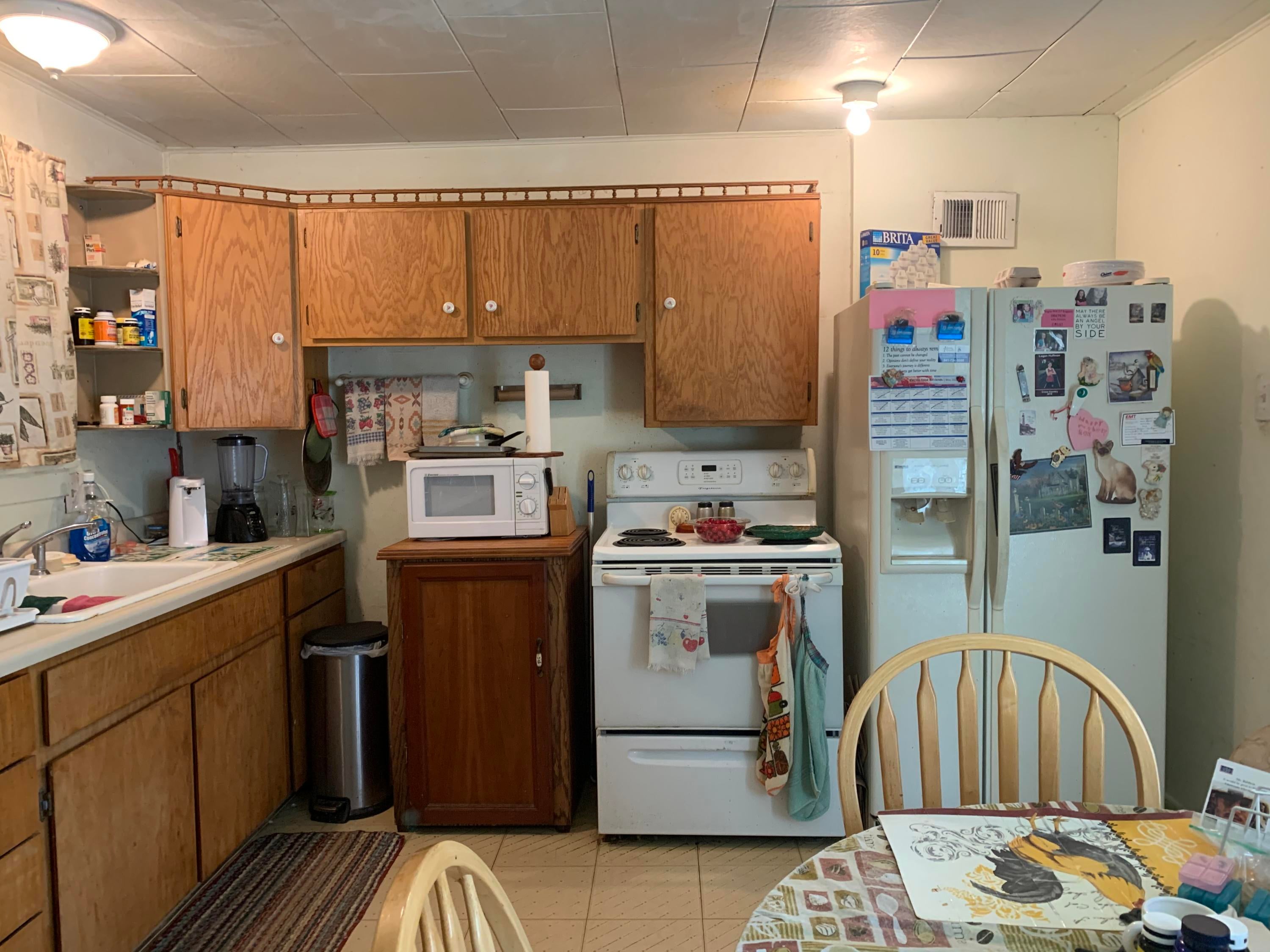 226 Wilson Road Central Point, OR 97502 - Photo 4 of 16 IMG-7601
