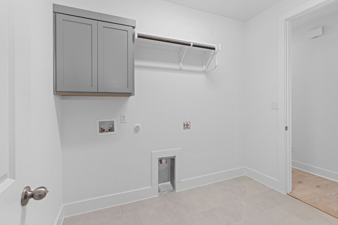 1409 Treasure Map View Leander, TX 78641 - Photo 34 of 40 Utility Room