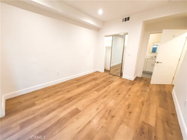 $2,566 | 117 East 29th Street, Unit 117 3/4, Los Angeles, CA 90011