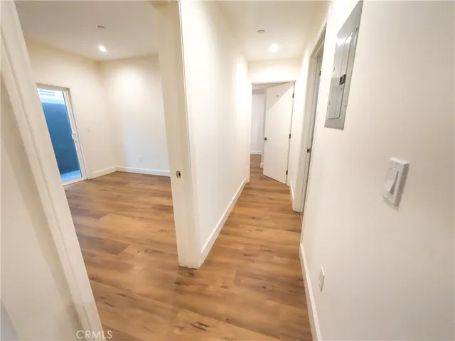 $2,566 | 117 East 29th Street, Unit 117 3/4, Los Angeles, CA 90011