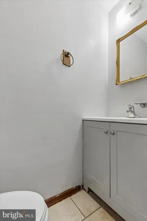a bathroom with a toilet