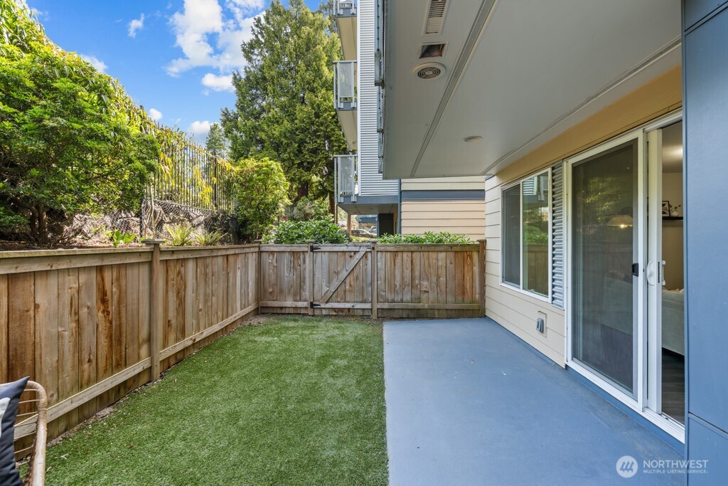 1311 12th Avenue South, Unit D103 Seattle, WA 98144 - Photo 17 of 26
