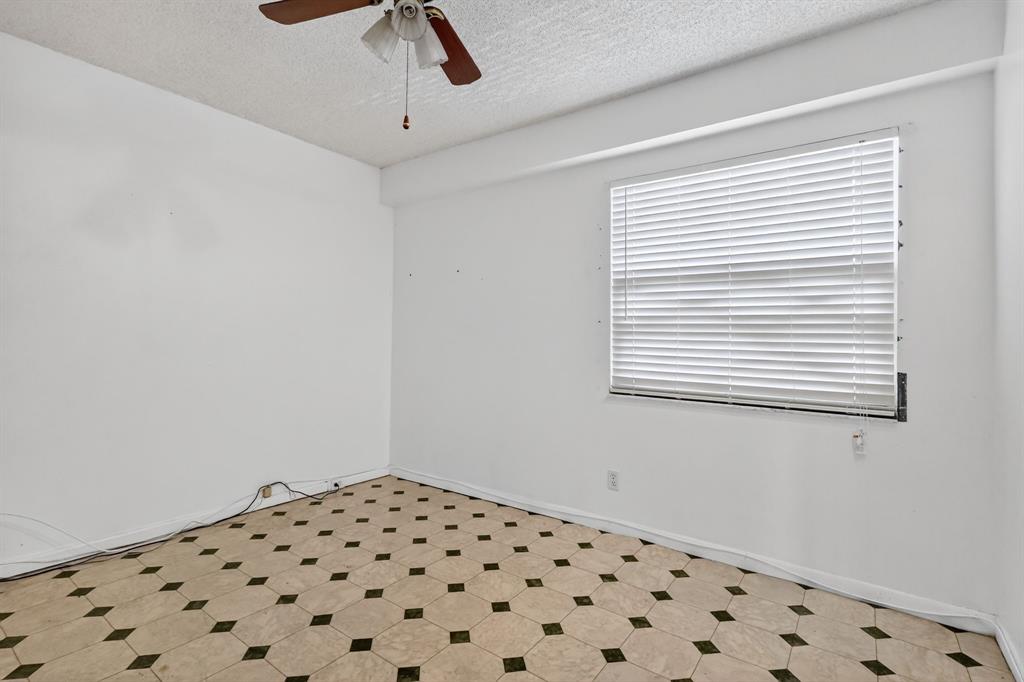 650 Southwest 124th Terrace, Unit 404P Pembroke Pines, FL 33027 - Photo 19 of 26 a view of a bedroom