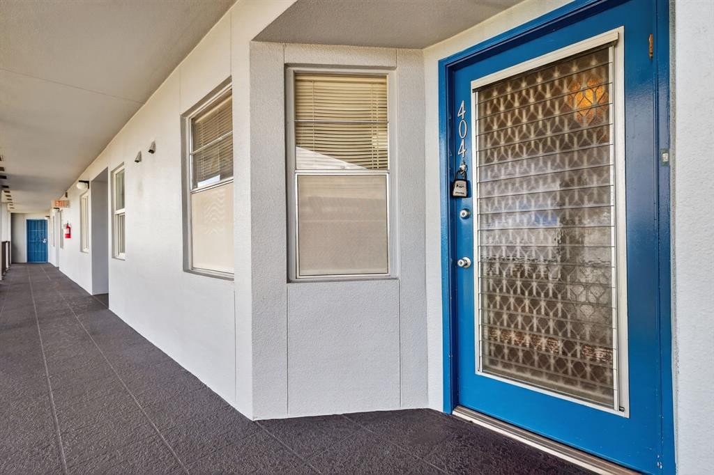 650 Southwest 124th Terrace, Unit 404P Pembroke Pines, FL 33027 - Photo 2 of 26