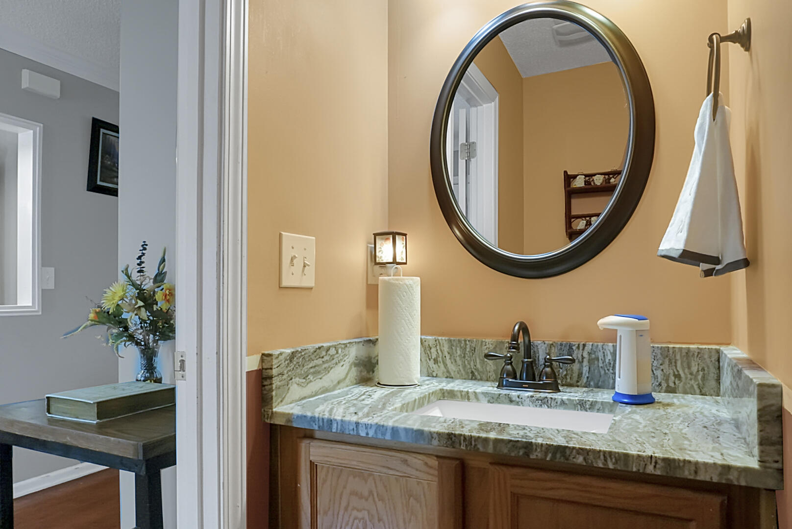 276 Dunning Road Summerville, SC 29486 - Photo 12 of 53 Half bath