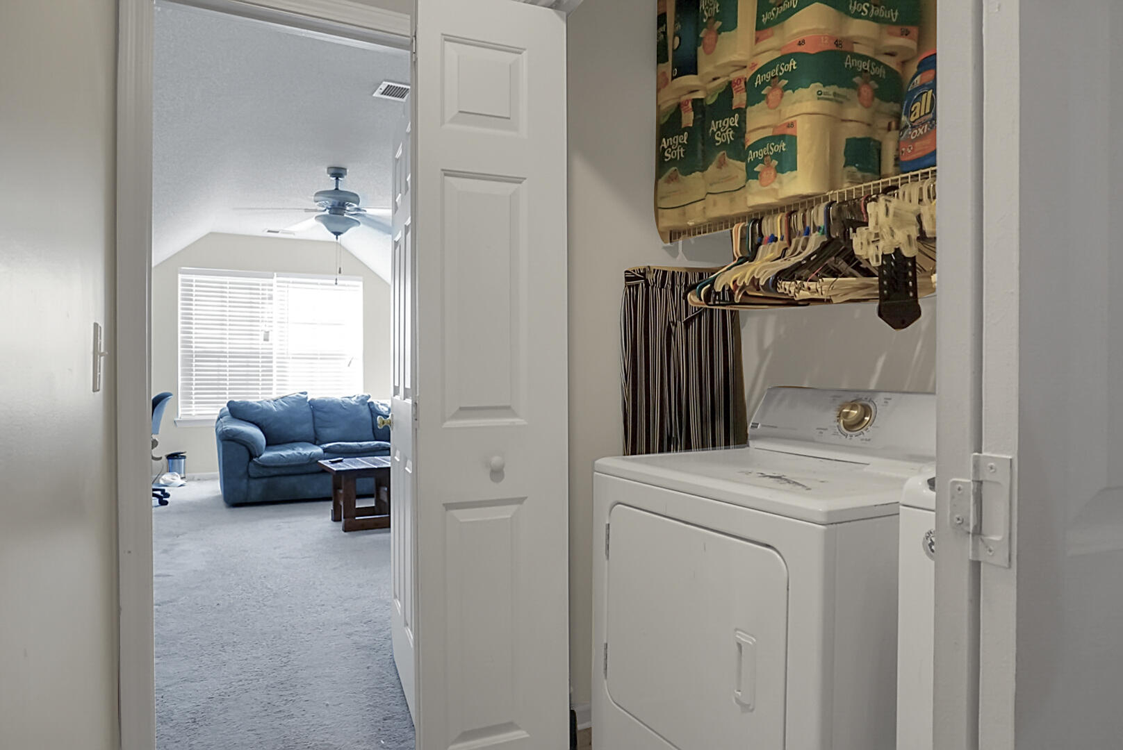 276 Dunning Road Summerville, SC 29486 - Photo 46 of 53 Laundry room