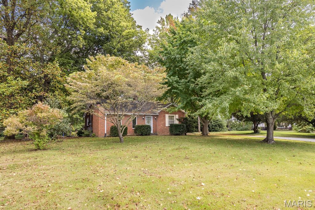 2608 East B Street Road Belleville, IL 62221 - Photo 2 of 30 Gallery Image 2