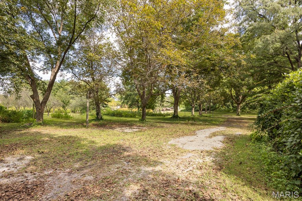 2608 East B Street Road Belleville, IL 62221 - Photo 4 of 30 Gallery Image 4