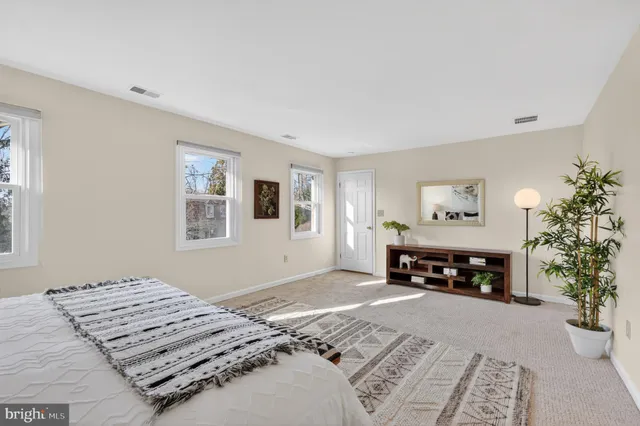 $9,500 | 1905 47th Street Northwest, Washington, DC 20007