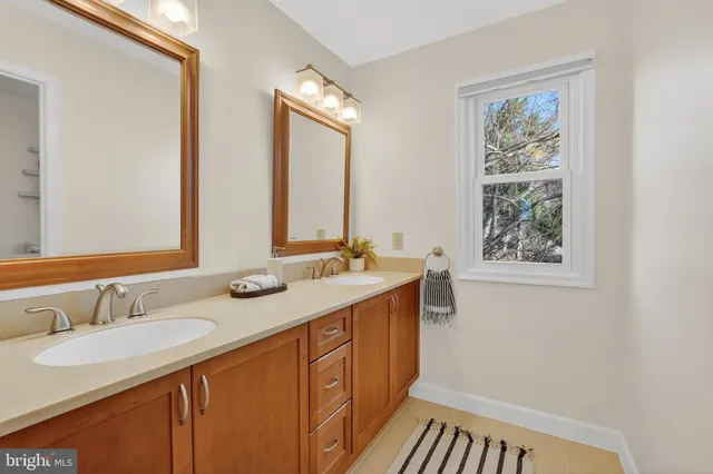 $9,500 | 1905 47th Street Northwest, Washington, DC 20007