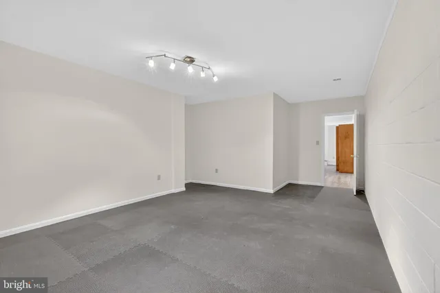 $9,500 | 1905 47th Street Northwest, Washington, DC 20007