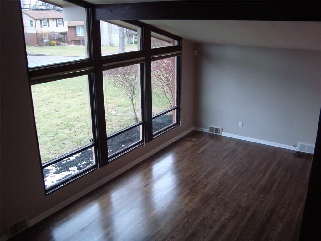120 Leslie Road Monroeville, PA 15146 - Photo 8 of 25 Gallery Image 8