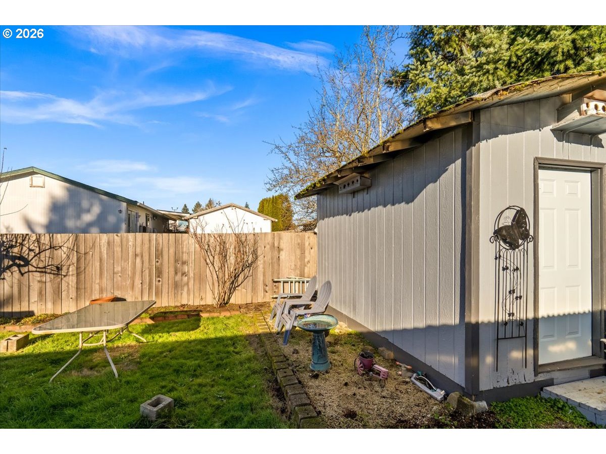 904 South Magnolia Street Cornelius, OR 97113 - Photo 27 of 28 a view of outdoor space and yard