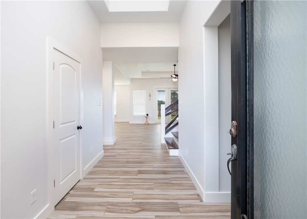 4802 Del Paseo Street Corpus Christi, TX 78411 - Photo 4 of 40