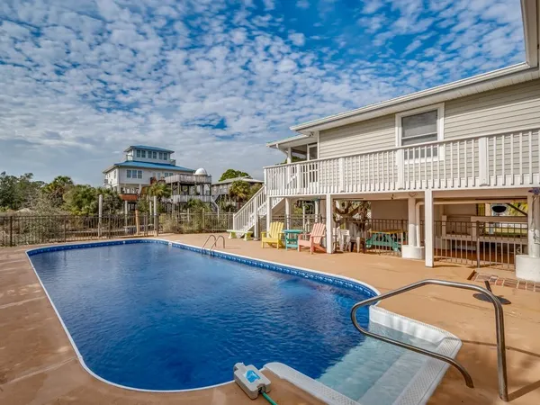 $689,000 | 38 Sunrise Lane, Panacea, FL 32346