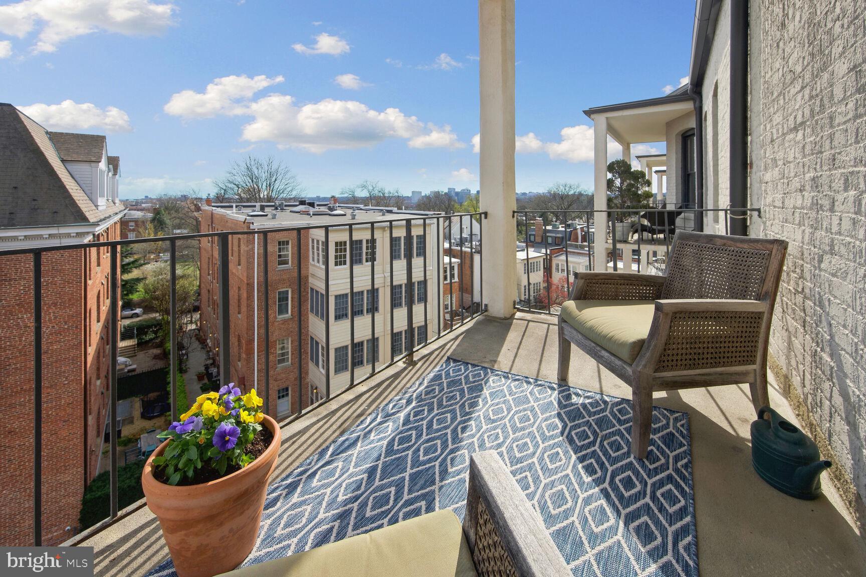 2230 California Street Northwest, Unit 6CE Washington, DC 20008 - Photo 21 of 49 BEAUTIFUL SUNNY VIEWS