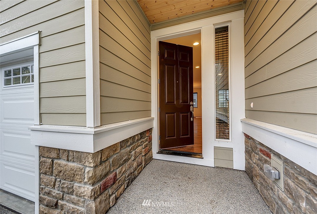 19607 35th Drive Southeast Bothell, WA 98012 - Photo 2 of 19 Gallery Image 2