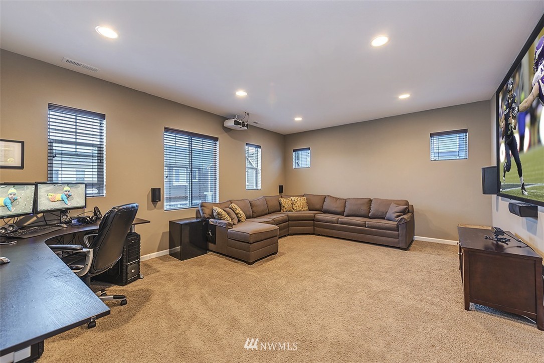 19607 35th Drive Southeast Bothell, WA 98012 - Photo 15 of 19 Gallery Image 15