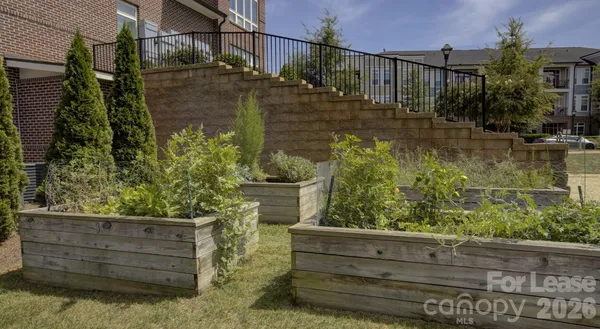 $1,615 | 16408 Holly Crest Lane, Unit A16, Huntersville, NC 28078