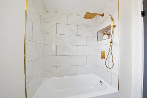 $300,000 | 11603 South Loomis Street, Chicago, IL 60643
