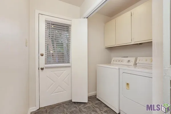 $1,300 | 3421 O'Neal Lane, Unit A, Baton Rouge, LA 70816