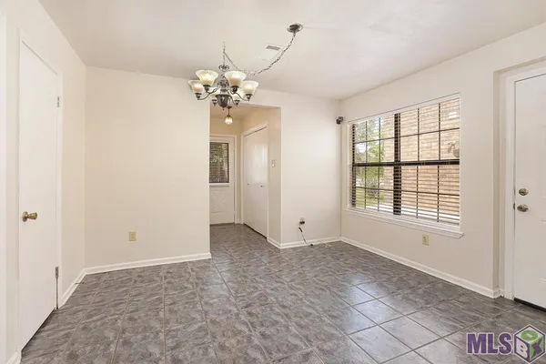 $1,300 | 3421 O'Neal Lane, Unit A, Baton Rouge, LA 70816